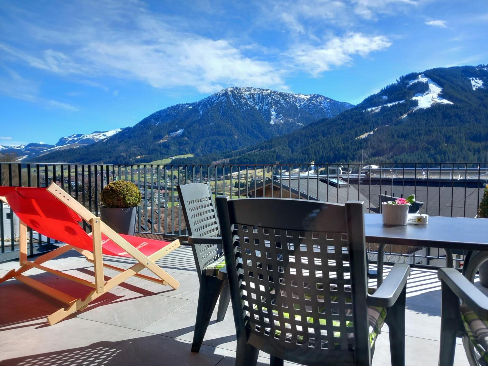 Haus Rosenegg Apartment Brixen im Thale Luaran gambar